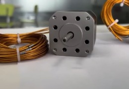 真空和極端環境步進產品